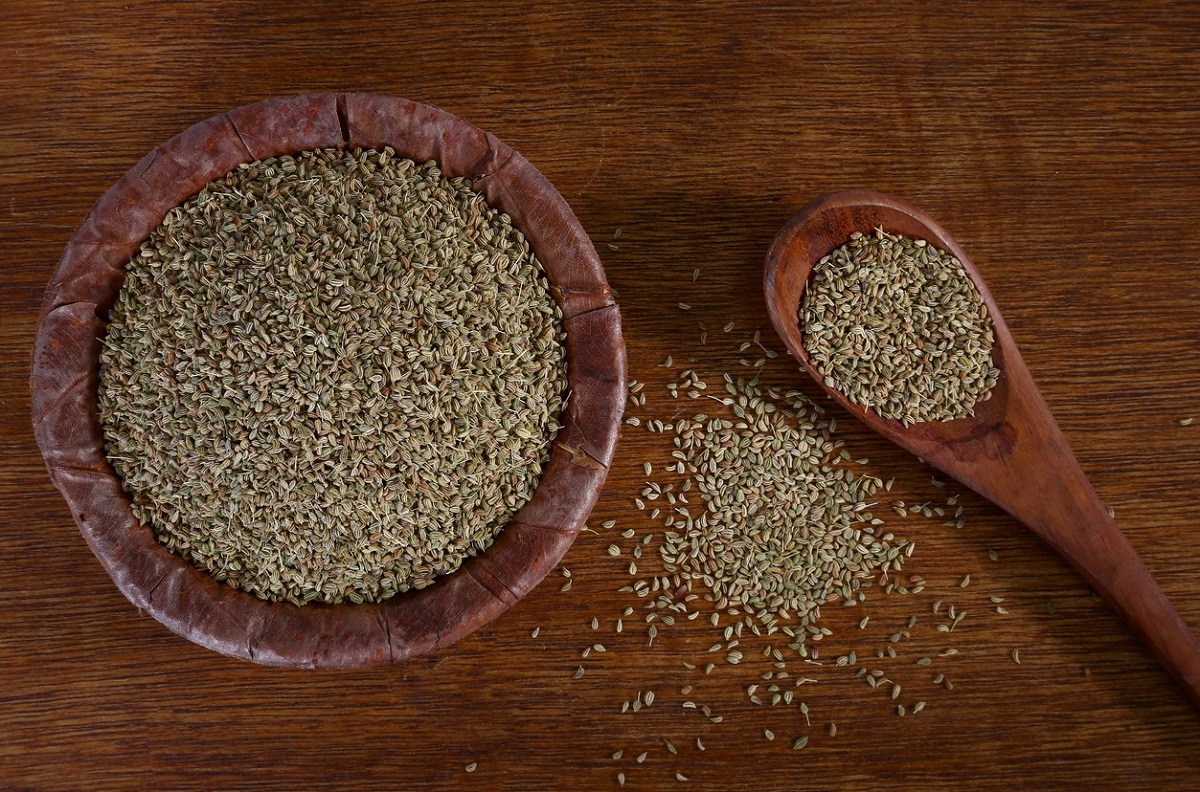 پودر زنیان و لاغری شکم