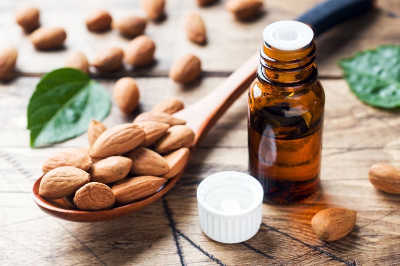روغن بادام تلخ