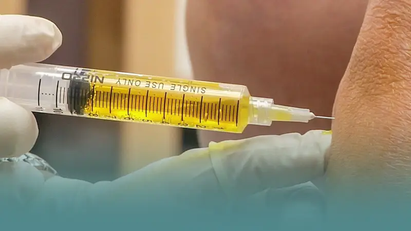 تزریق سلول بنیادی به زانوی بیمار