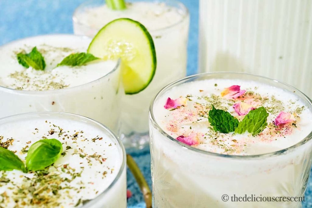 طرز تهیه و فواید دوغ برای سلامتی