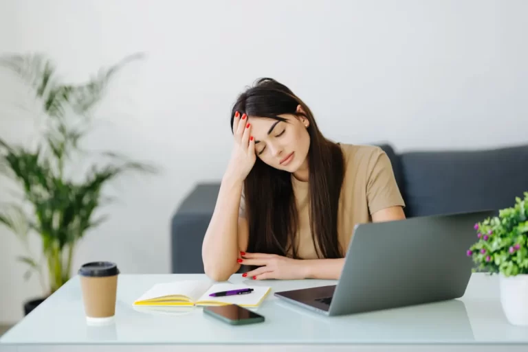 علت خستگی بدن کمبود کدام ویتامین است
