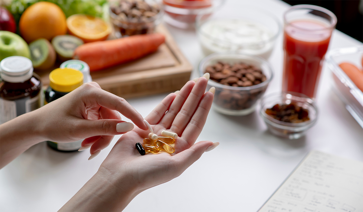 کمبود چه ویتامینی باعث خواب الودگی میشود​؟ بررسی دلایل و راه‌حل‌ها