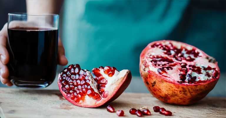 انار برای سرماخوردگی: چگونه این میوه مفید می‌تواند به تقویت سیستم ایمنی بدن کمک کند؟
