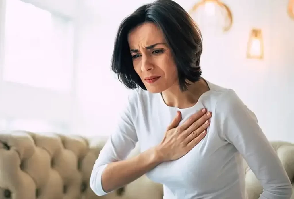 سفت شدن و درد سينه در زنان