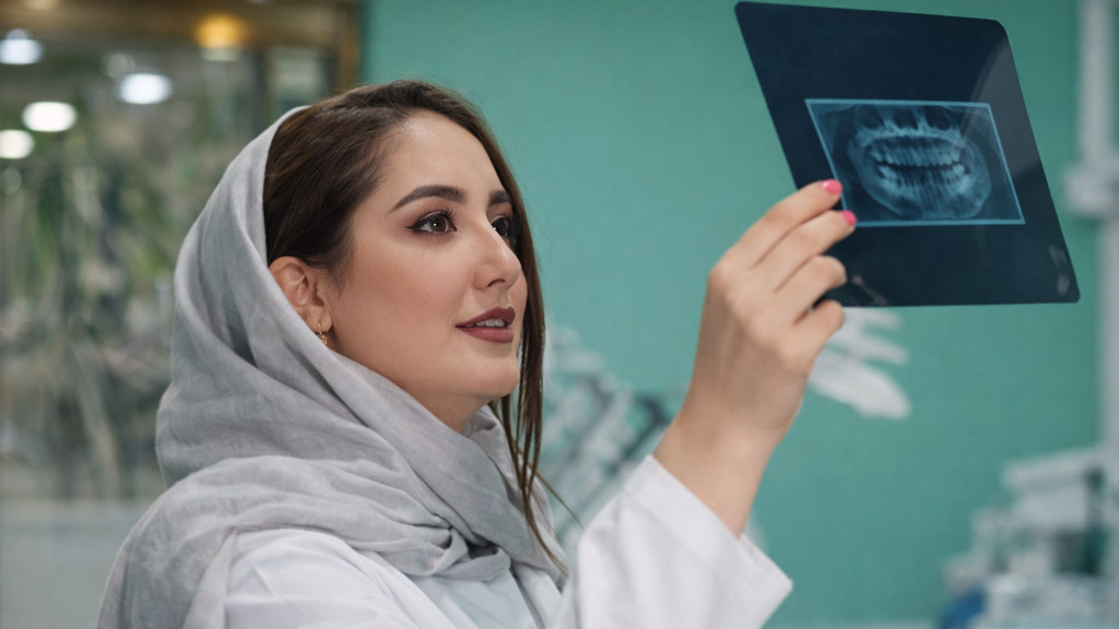 دکتر فرناز تاجمیر ریاحی