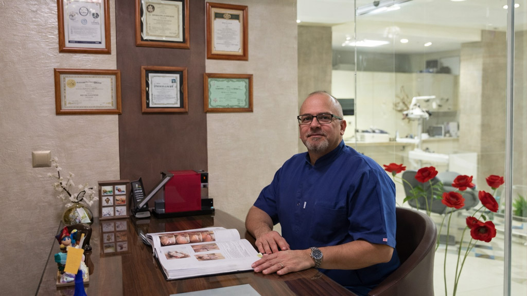 دکتر نادر مسائلی