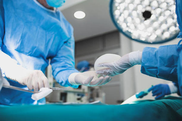 قیمت عمل پروتز سینه