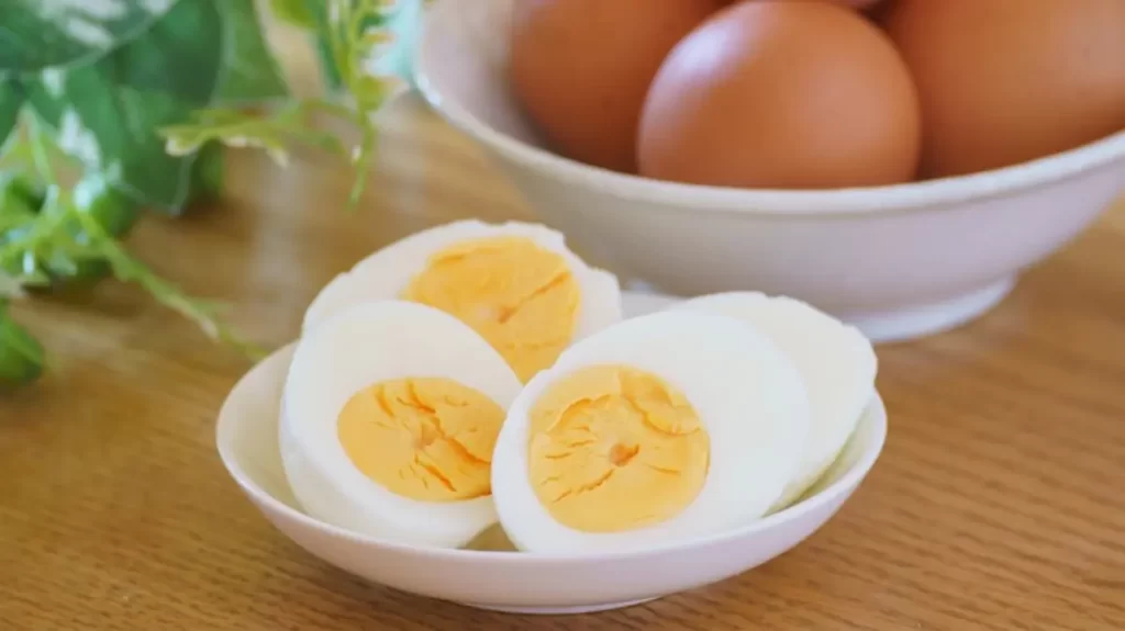 چگونه طبع تخم مرغ را گرم کنیم؟