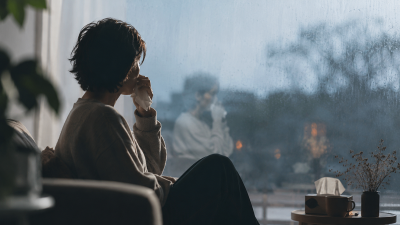 چرا وقتی تنها میشوم گریه میکنم؟